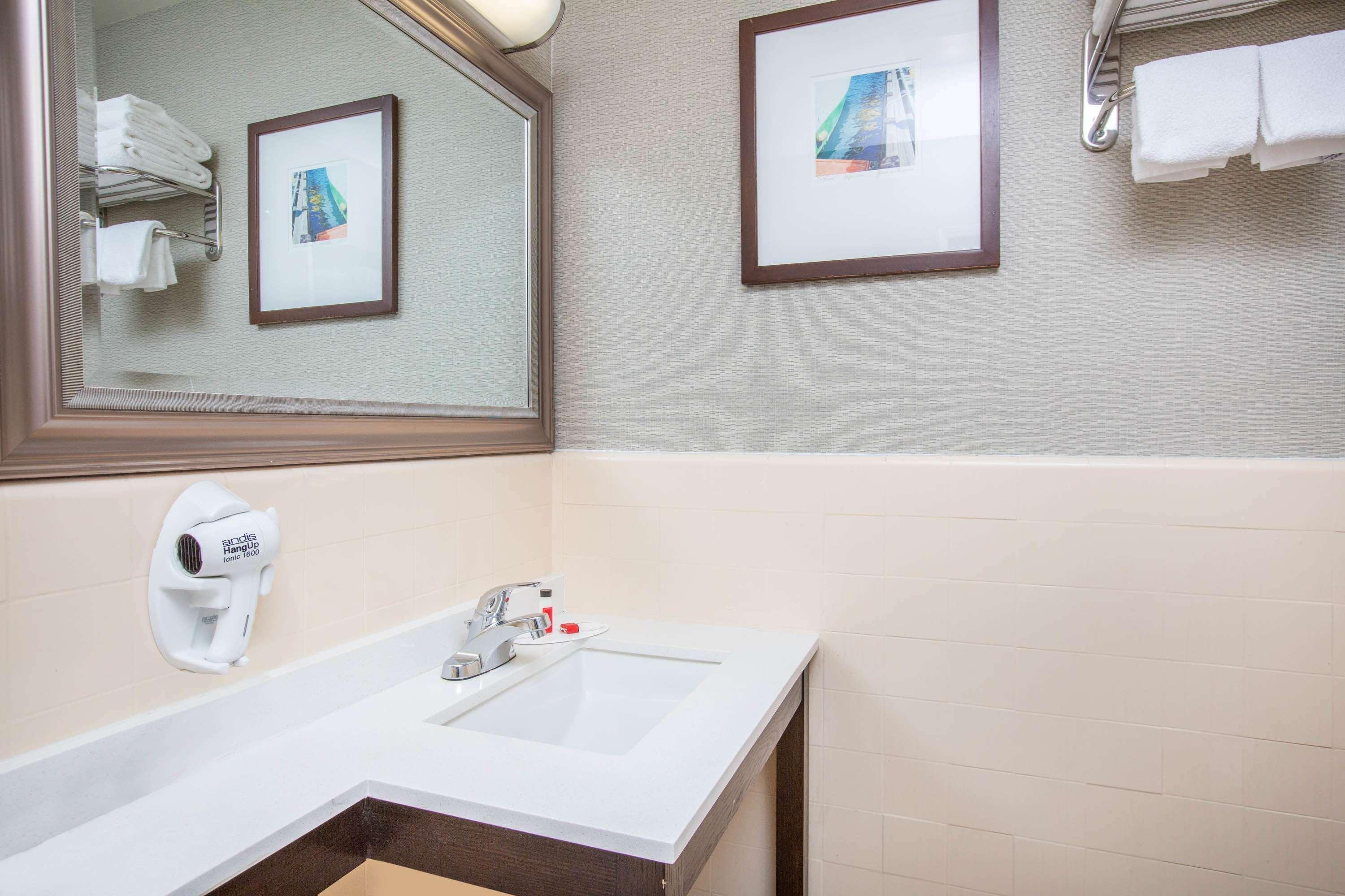 Baymont By Wyndham San Diego Downtown Motel Ngoại thất bức ảnh