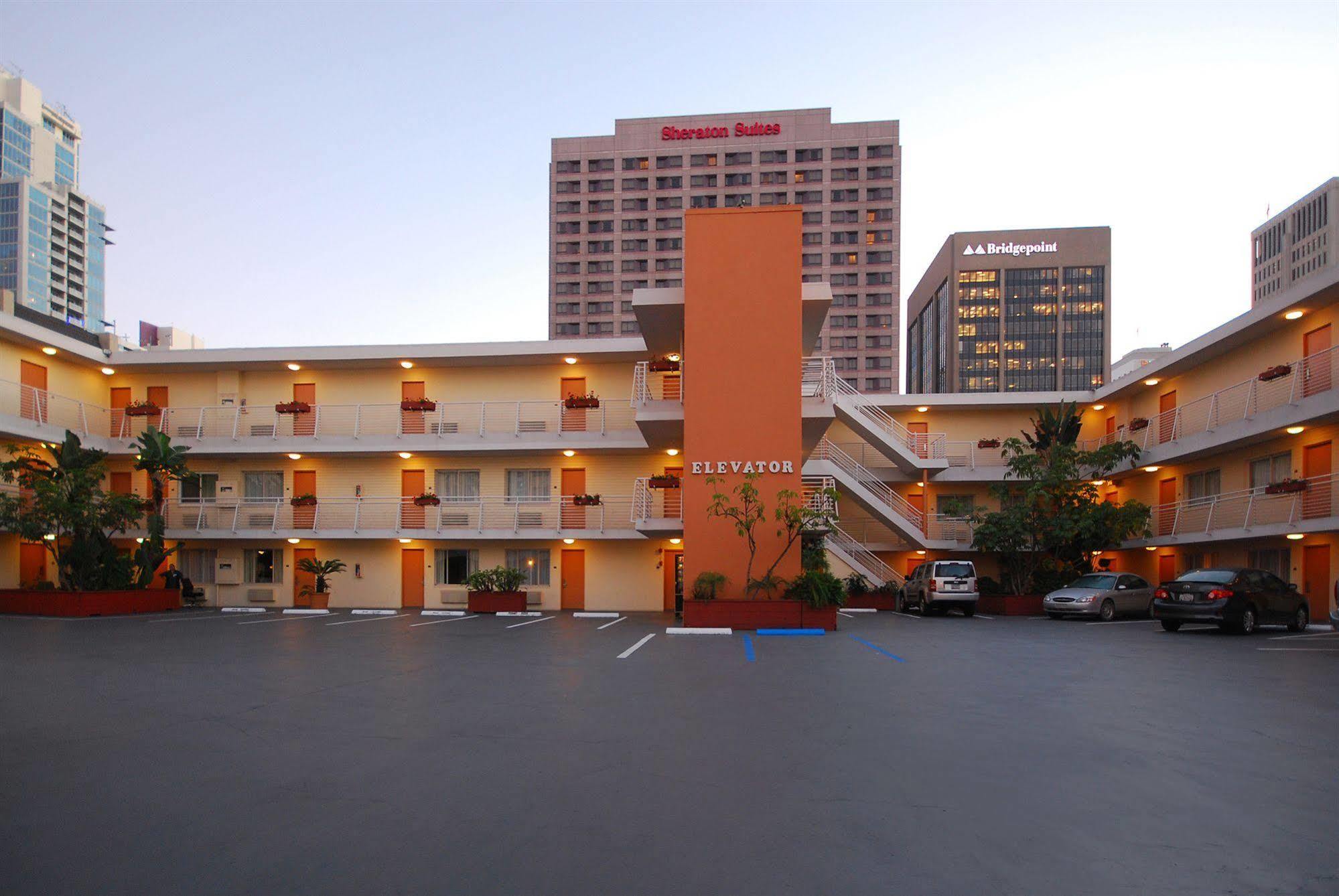 Baymont By Wyndham San Diego Downtown Motel Ngoại thất bức ảnh